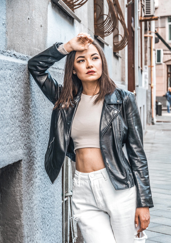 5652BC6D-3949-44AB-B1E9-61E6E1F27A60