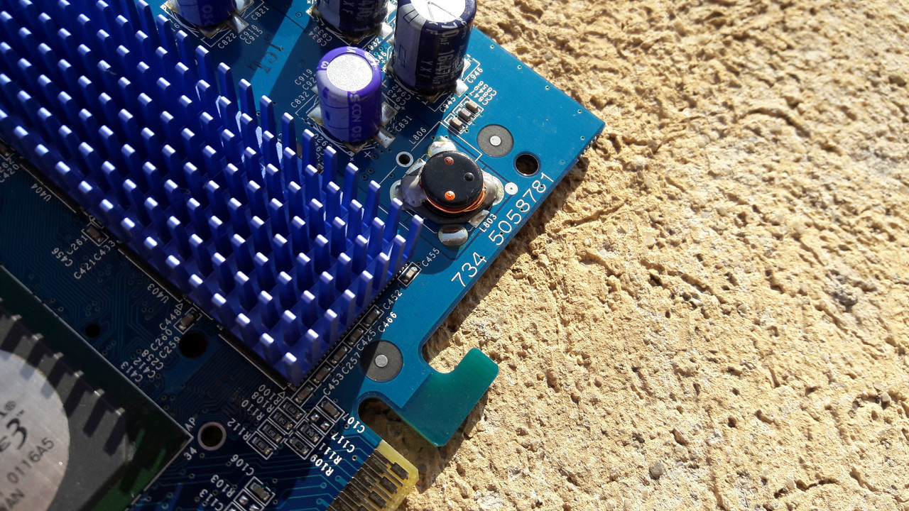 Hercules-GF3Ti200-023