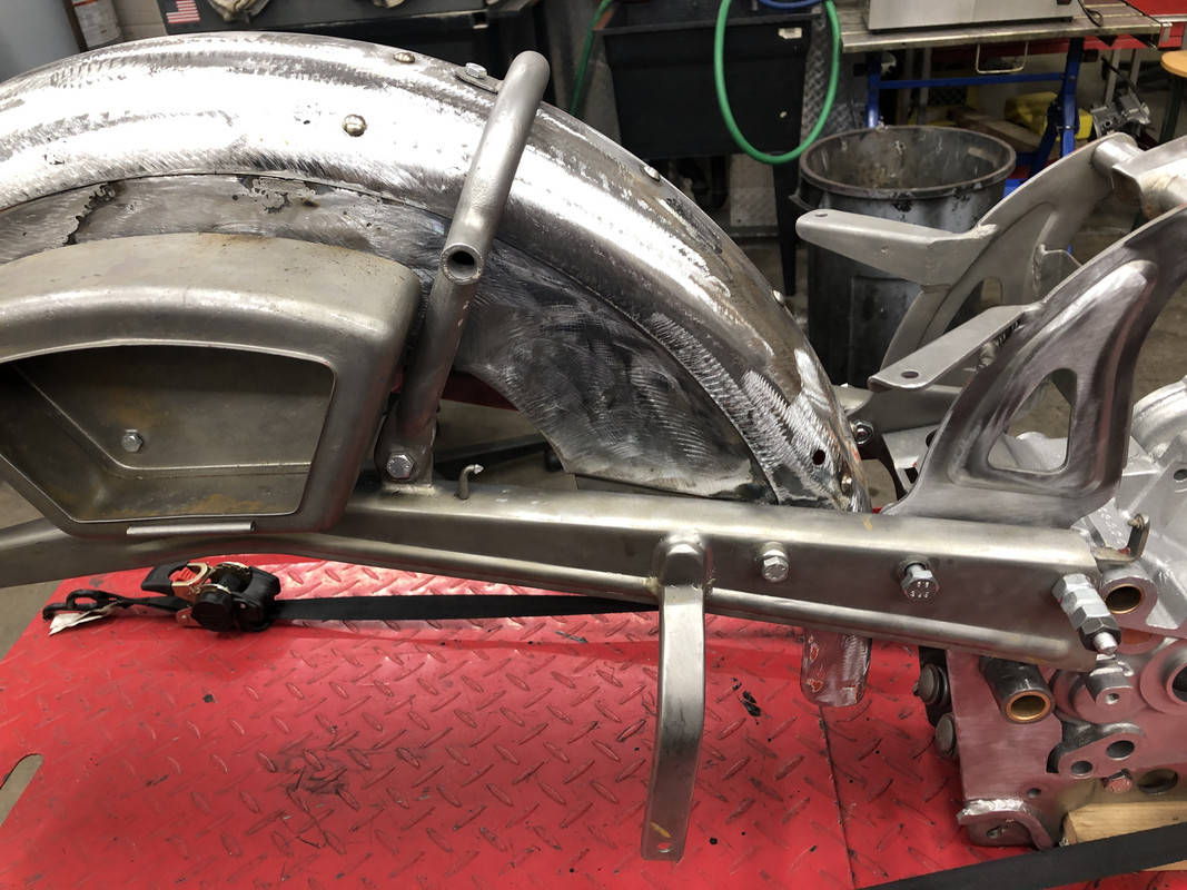 D6FEFFDA-1CB0-4B15-929E-BE5821833E44