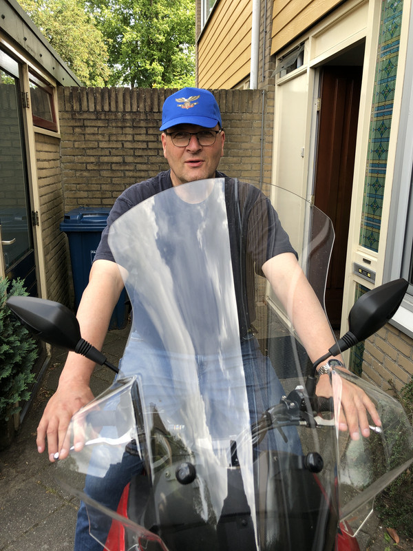 B4E4AB41-0BDA-408C-B671-F1D740B3D20E