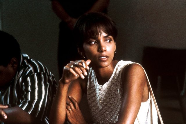 Angela-Bassett-in-Monster-Ball