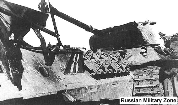 Panthers. Columna atacada por la artillería soviética. Hungría, primavera de 1945