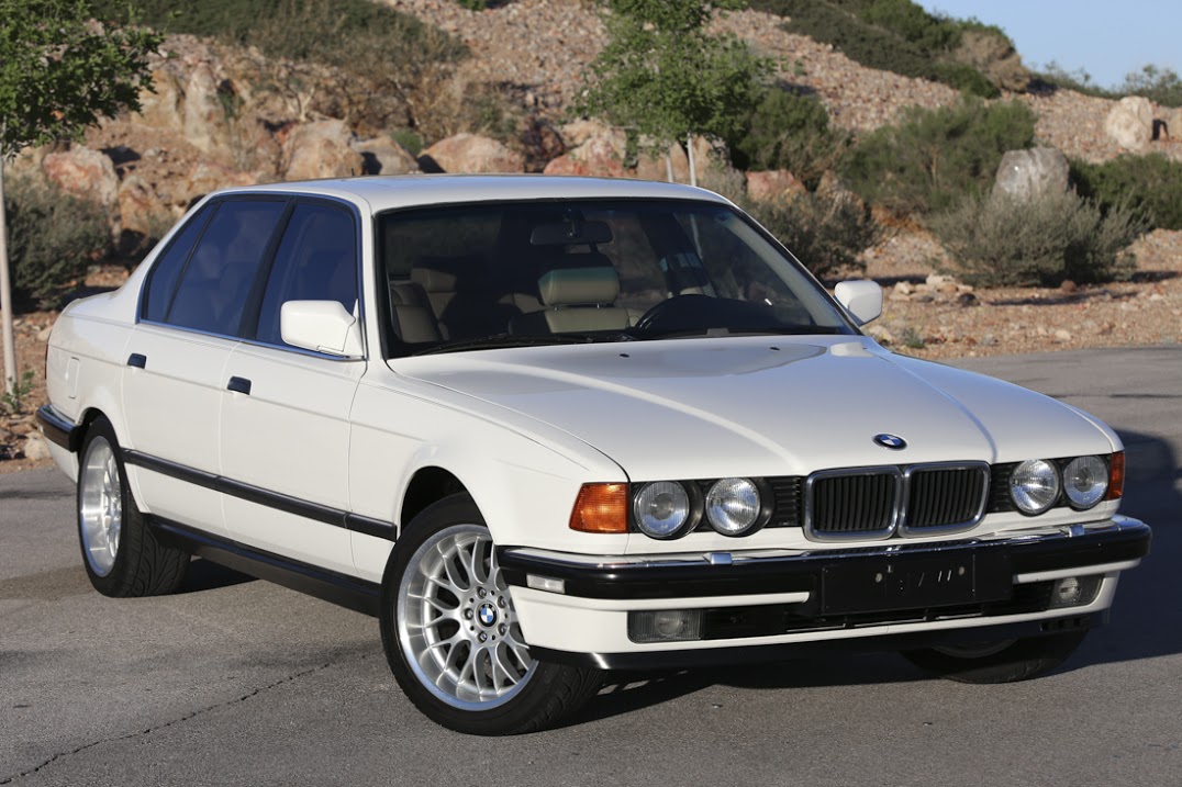 BMW750iL-V12
