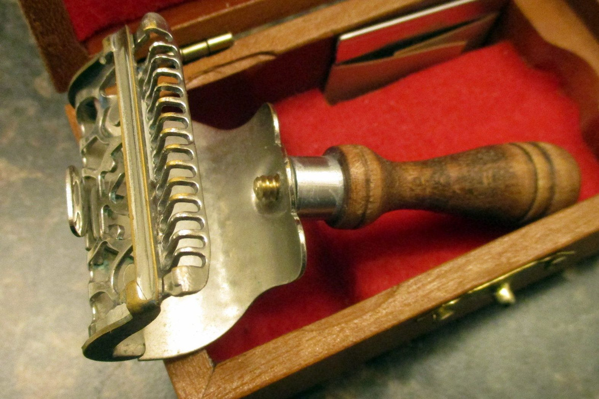 [Image: Gem-Jr-Bar.jpg]