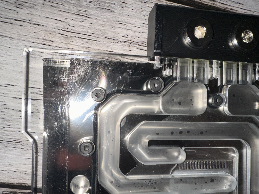 E8D9D4ED-EDC7-4CE9-9DC2-0991524A5407