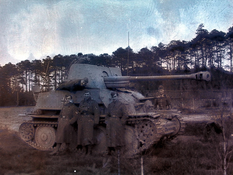 PANZER ARTILLERIE HUMMEL GRILLE Geschütz5