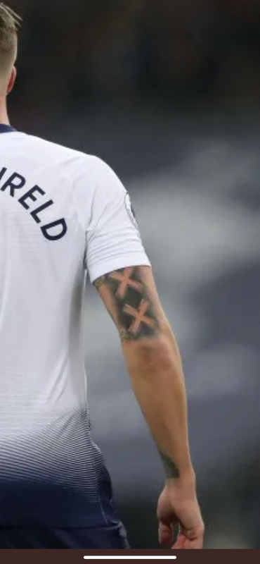 8F47AEA2-887F-4400-8127-AE5076DDD46A