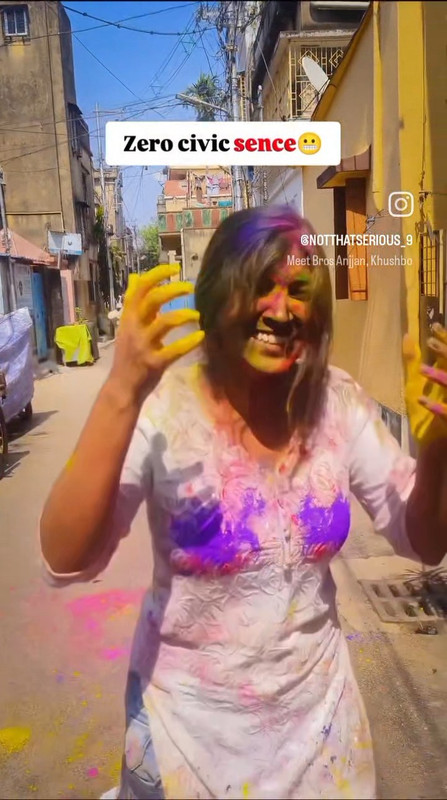 girls pressing boobs during holi mp4 snapshot 00 01 966