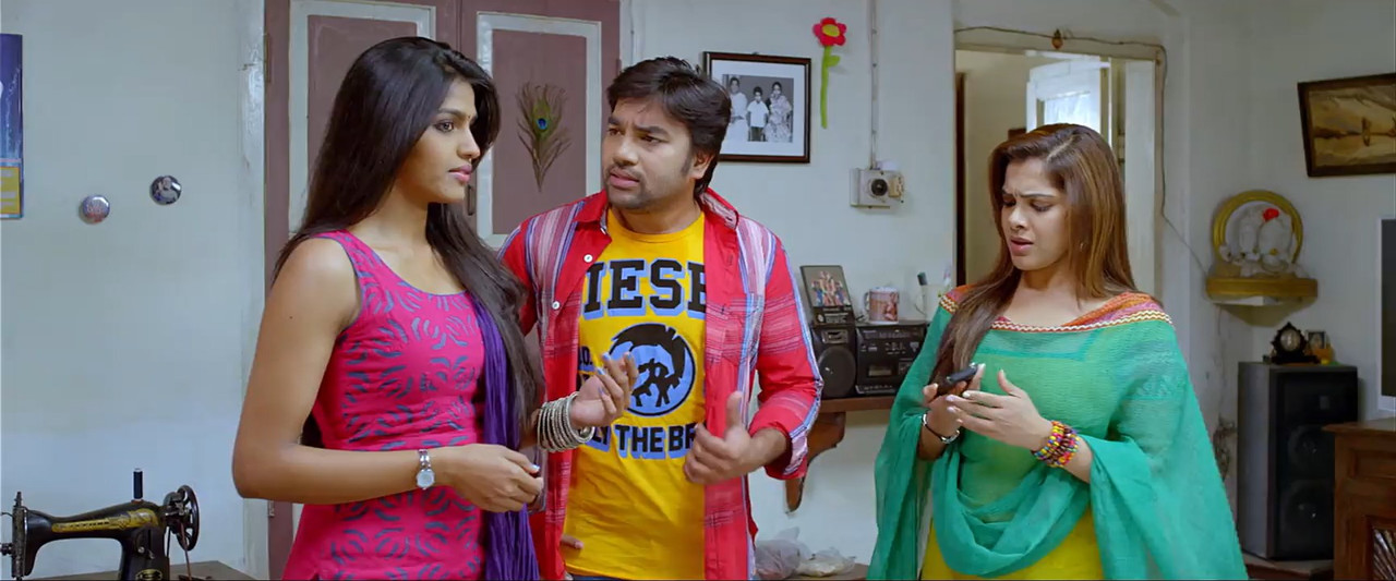 Ya Yaa 2013 WebRip [Tamil] 480p, 720p Screenshot