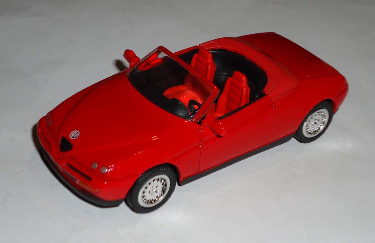 Alfa-Romeo-Spider (1996) 1