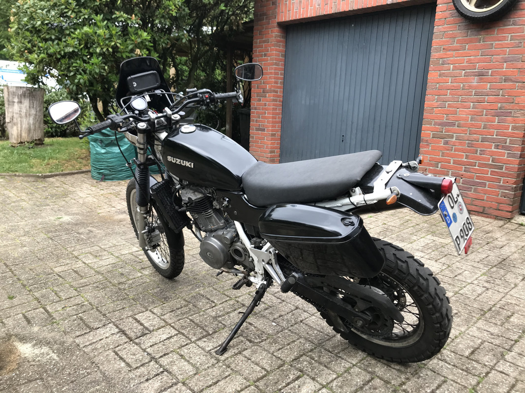 961D5B38-1E42-4984-BDF0-D5CA21643363