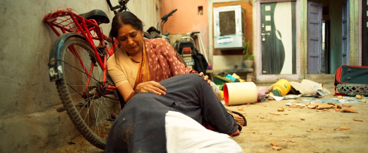 Download Vadh (2022) Hindi Movie WEB-DL 