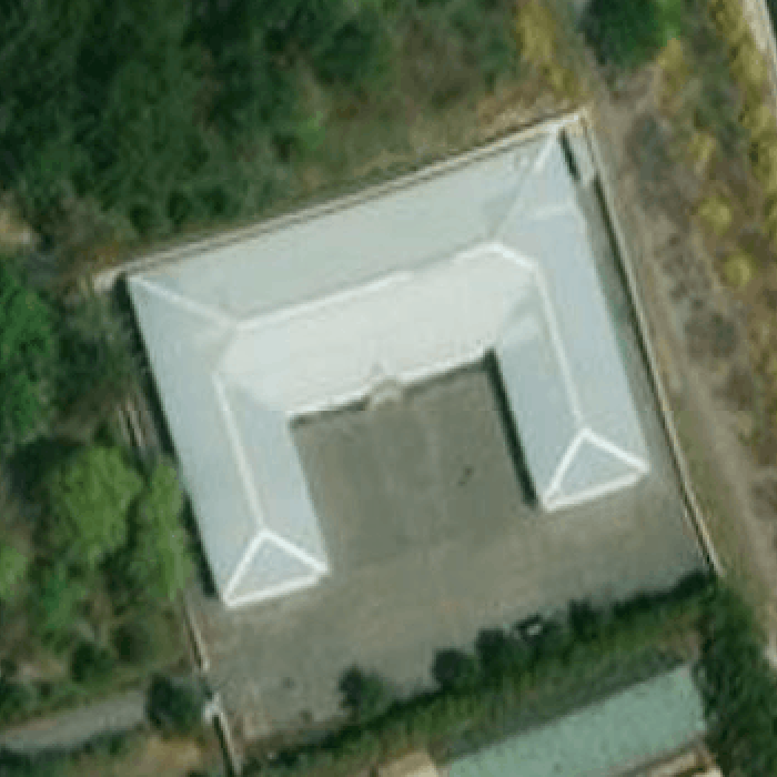 GIF 4A do building with two protruding part