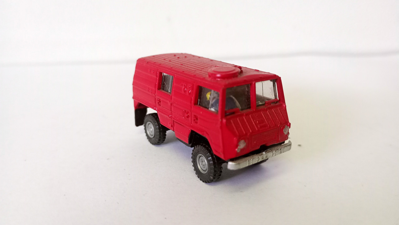Mach (3775)
