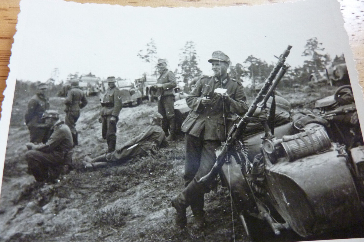 7x KRAD Schützen BMW MG-34 ,Estland Riga,Radfahr Btl 402 Roeckl Motorrad 1941 (5)