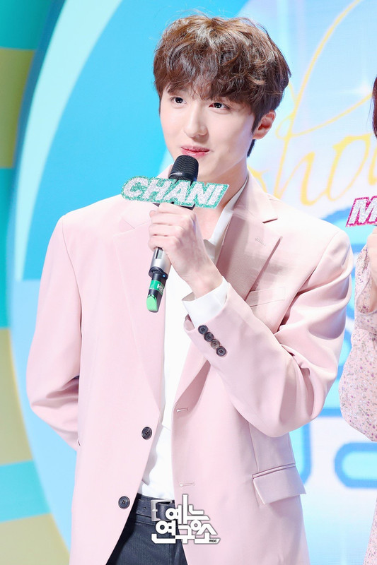 D9923063-E121-4219-97-F2-D76-CDED184-E9.