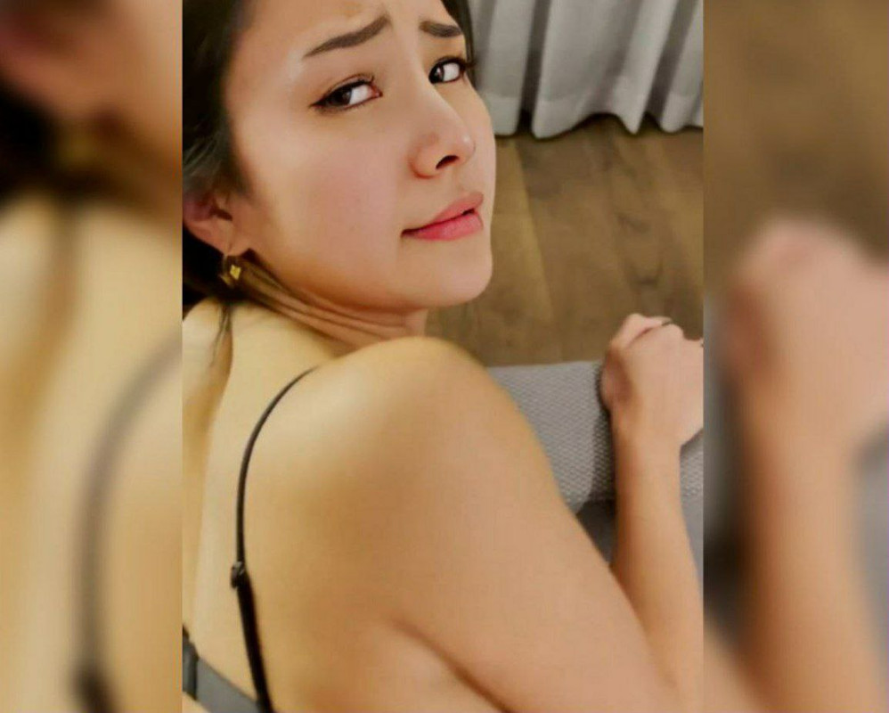 hot onlyfans girl giving blowjob to boyfriend and fucking in doggy style Latest