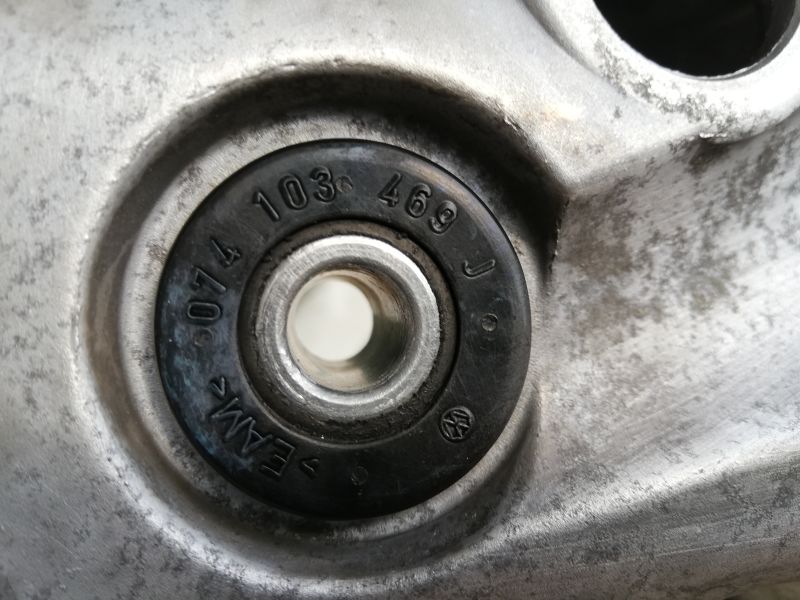 850TDI_valve_cover001