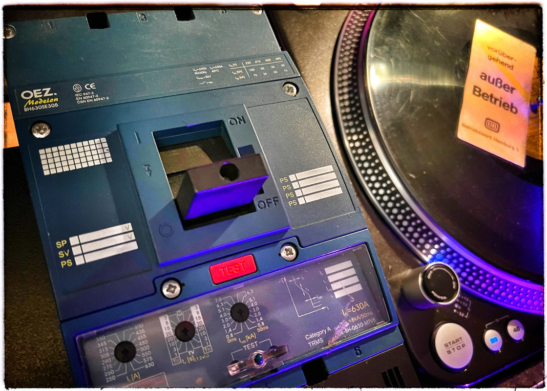 JPEG image-4BDF-ADE1-DF-0