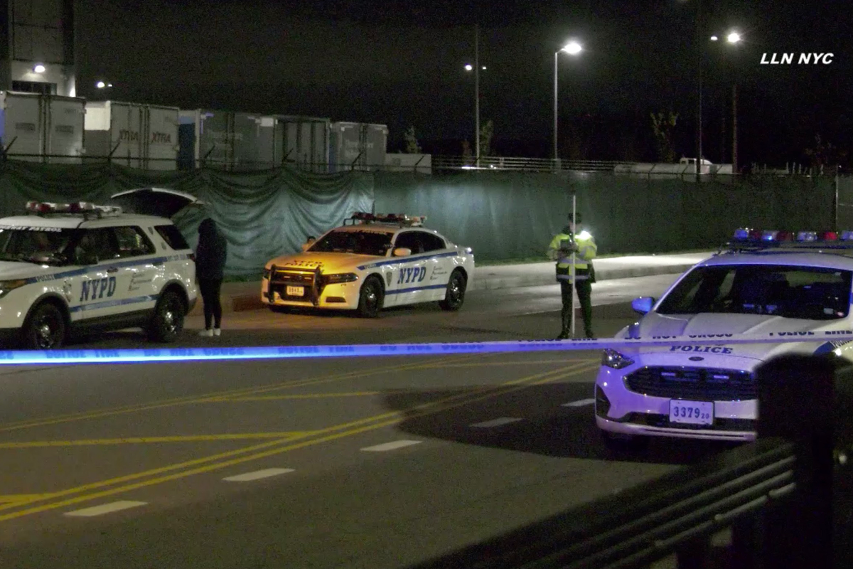 Worker fatally struck on Staten Island