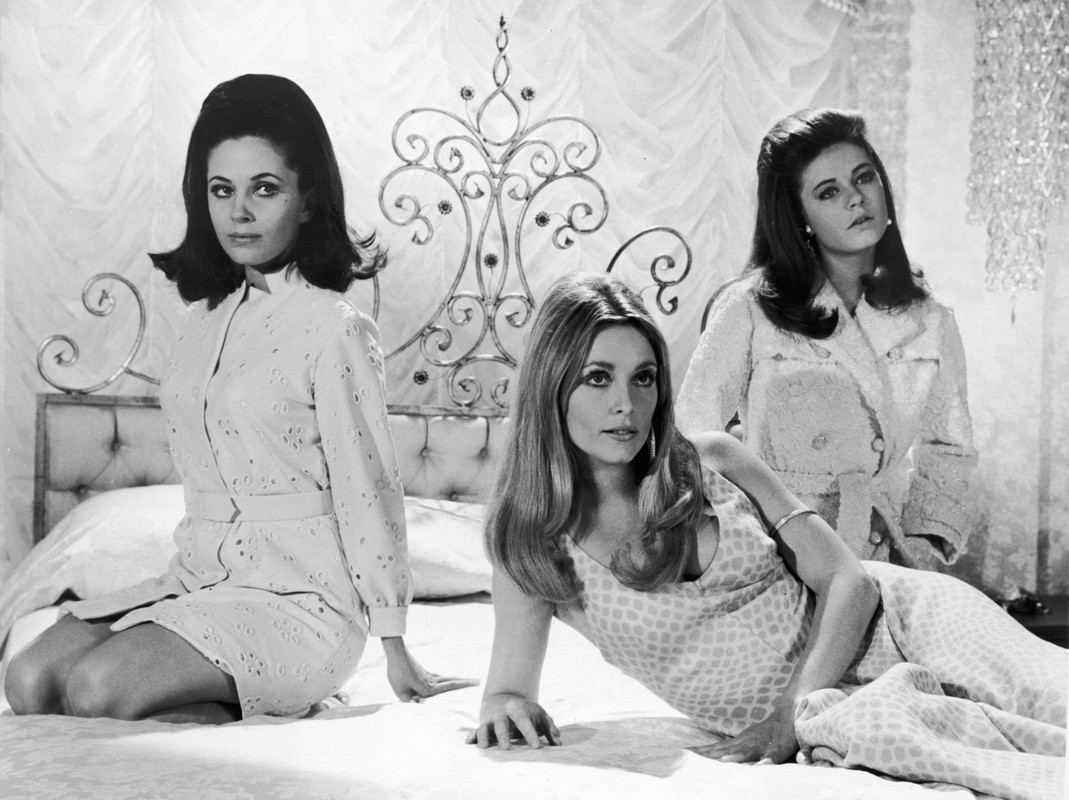 sharon_tate_mb77