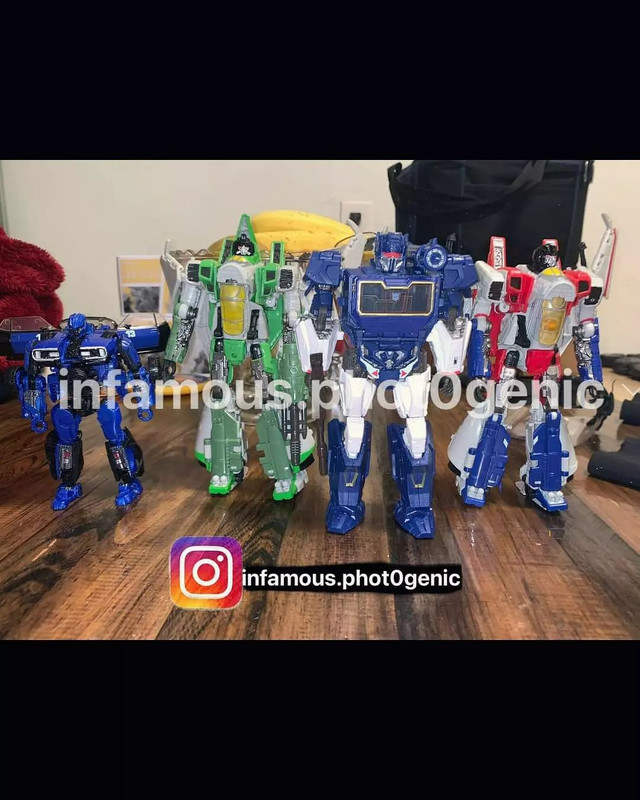Studio-Series-SS-83-Bumblebee-Movie-Soundwave-04