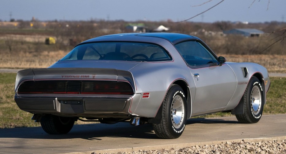 Pontiac-Firebird-Trans Am-Coupe