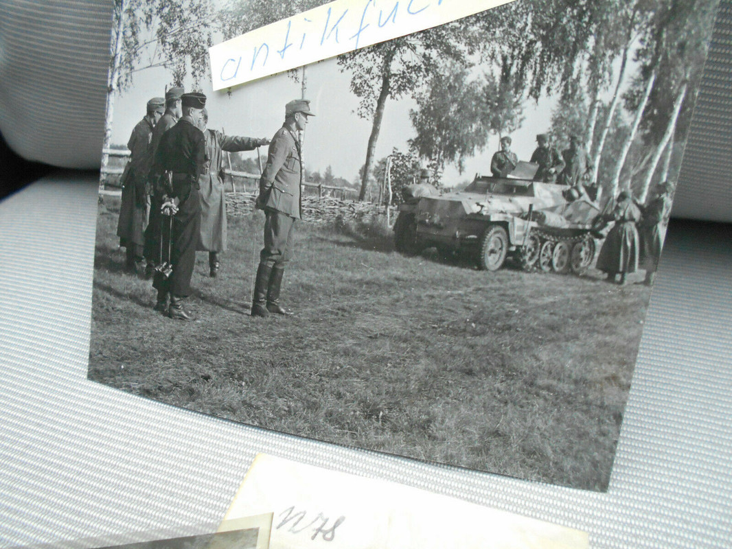 Schützen-Panzer_SPW mit General v.Saucken im Kurland-Kessel 1944_2