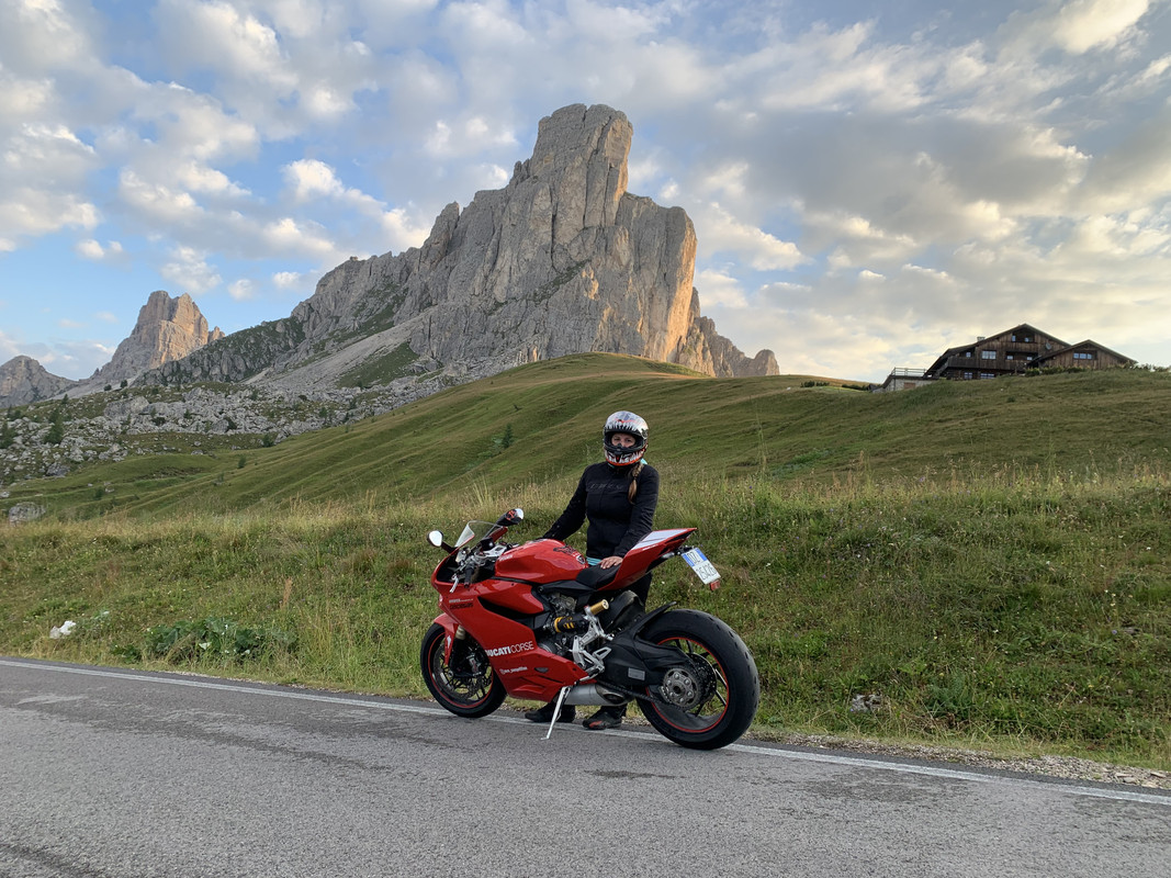 BBE2249C-B6F9-4FB0-887F-BE8B78158962