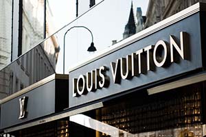 تصویر Louis Vuitton