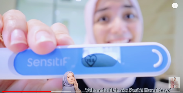 Hasil test pack tunjukkan Ciki positif hamil 