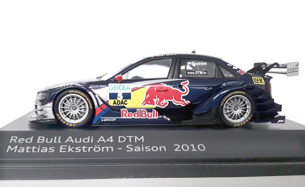 Audi A4 DTM 2010 Ekstroem (2)