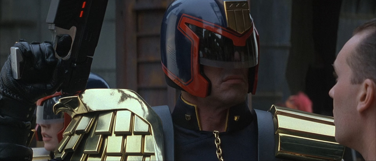 Judge Dredd 1995 (1080p x265 10bit Tigole).mkv_s