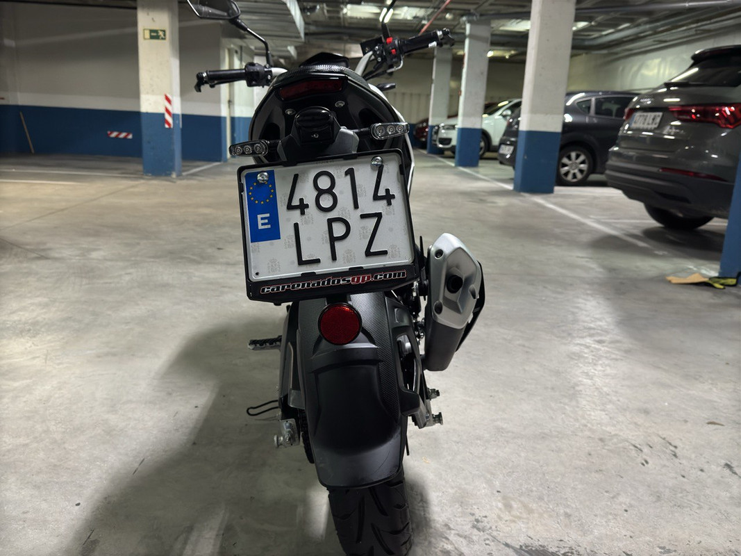 photo_5796226376938932133_y