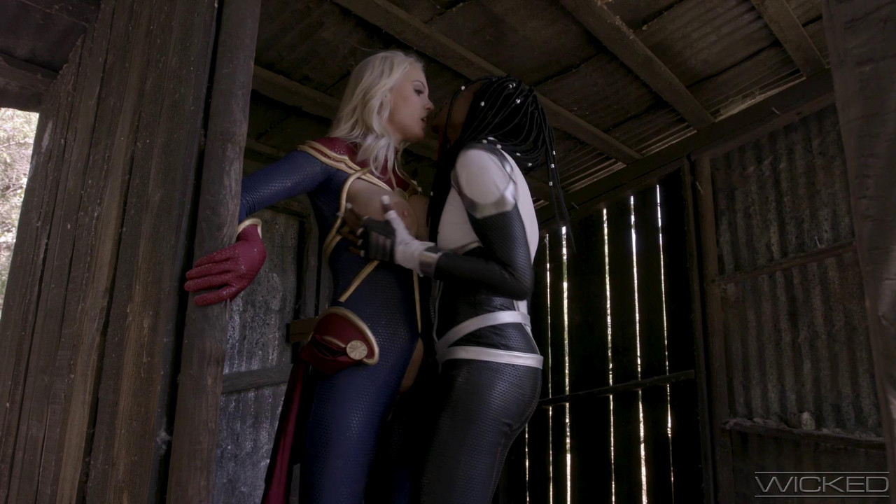 vlcsnap-2023-08-18-01h36m28s983