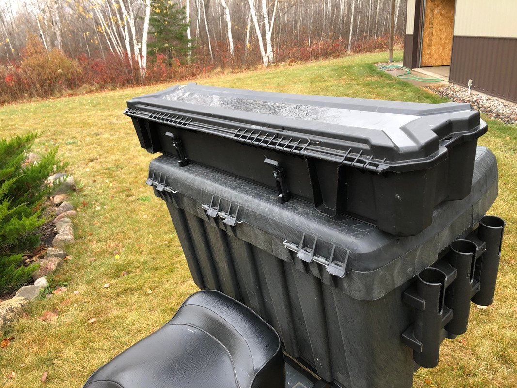 42 front quarter rear box rod case and rod holder