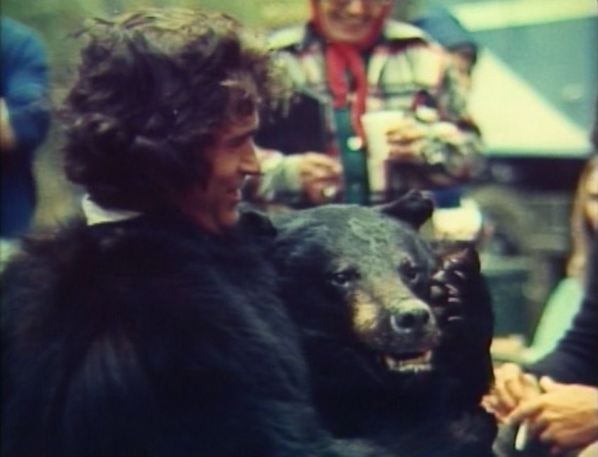  POD Mensal de setembro- Mike e os animais   Landon-bearsuit