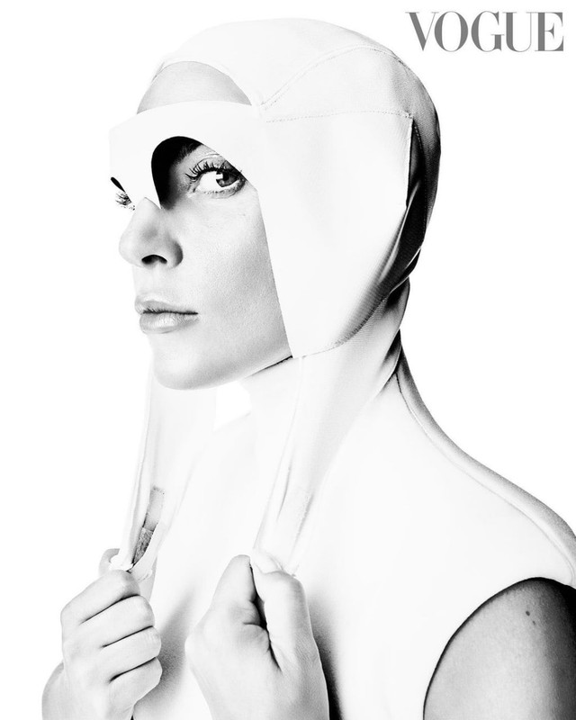 63EFC5A0-529F-40F5-A18D-2E17E5C4EDEE