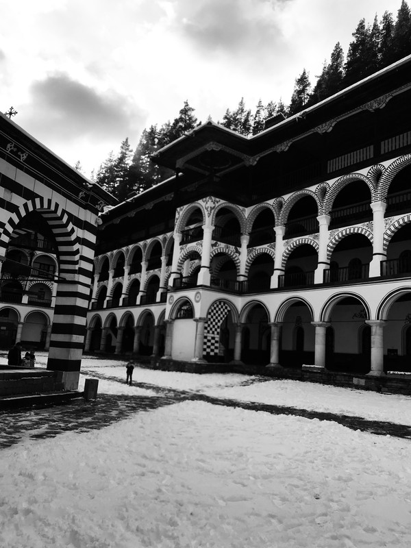 7FF7ED45-C791-437B-9A59-A357611A4E6F