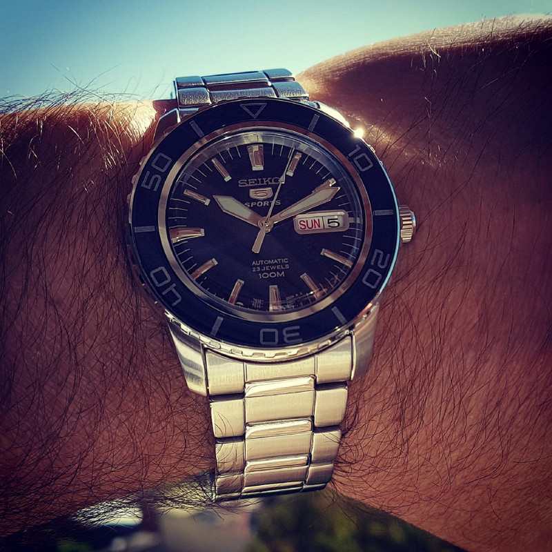 Seiko 5 SNZH53 Cal. 7S36 100M (2)