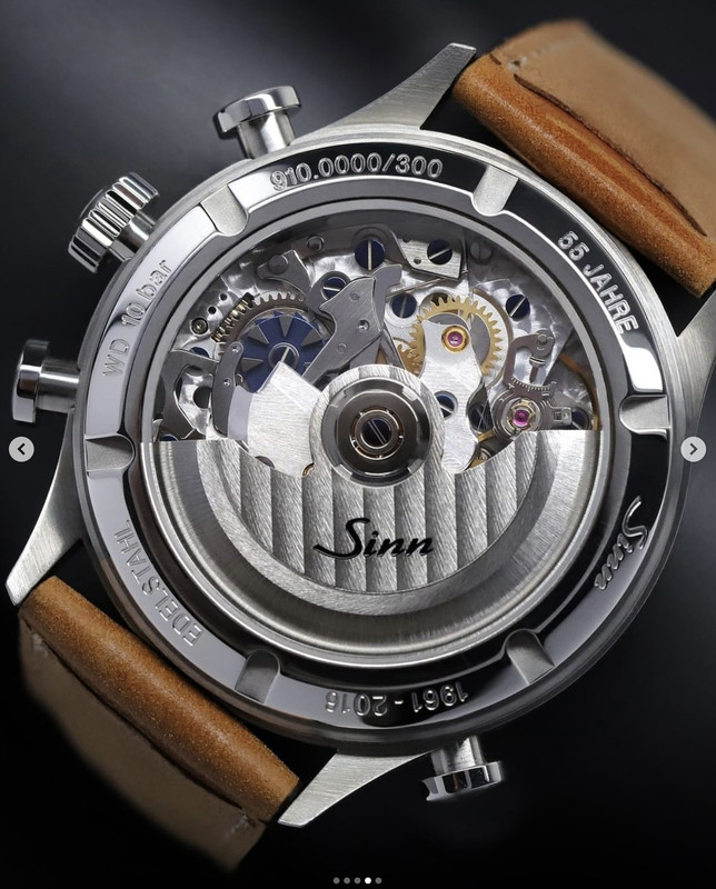 5CF45305-7821-4E70-893E-D923F2DCC660