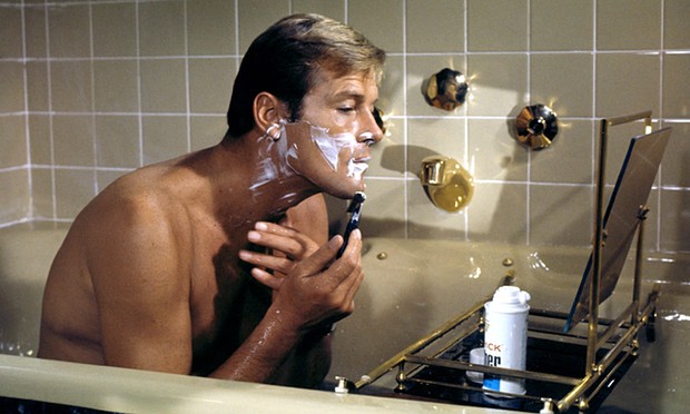11) Roger Moore (1973)