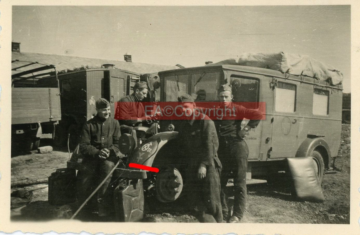 16. Panzerdivision Wappen Kennzeichen Auto PKW Kübelwagen Wagen Foto