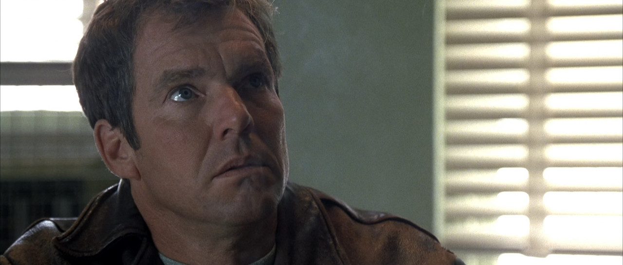 Frequency (2000).mkv_snapshot_01.31.12_[2018.02.14_04.49.25]