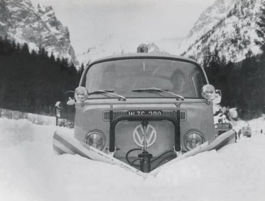 VW-snow-plow-lower.jpg