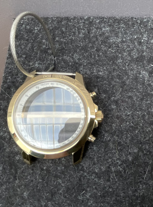 934606F6-A2D0-4517-A3A6-1E68B92F3DC4