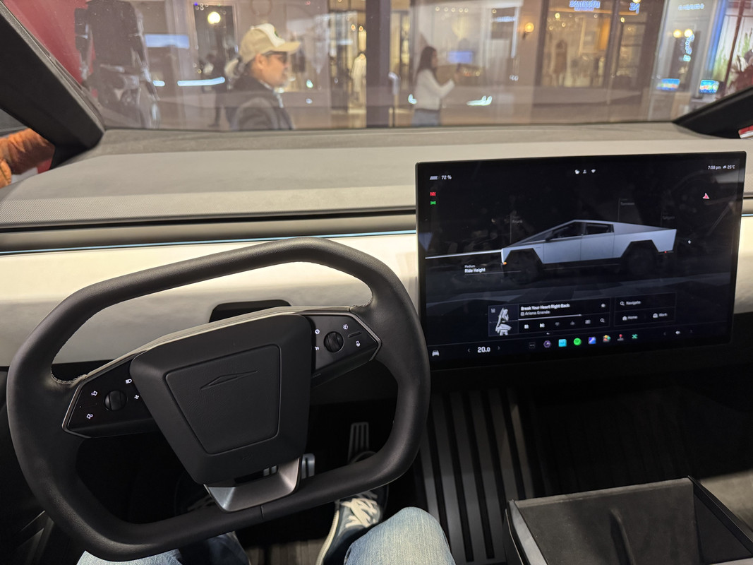 Skype_Picture_2024_11_12T17_13_19_840Z