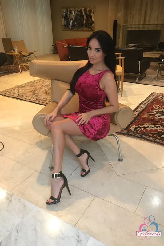ani049ATK_379809007