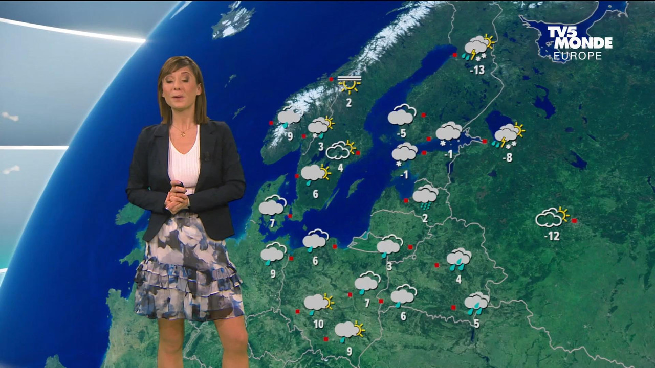01.02 - 17.25.00 - Météo TV5 FBS. Le bulletin météorologique internat....ts_snapshot_09.29_[2022.01.