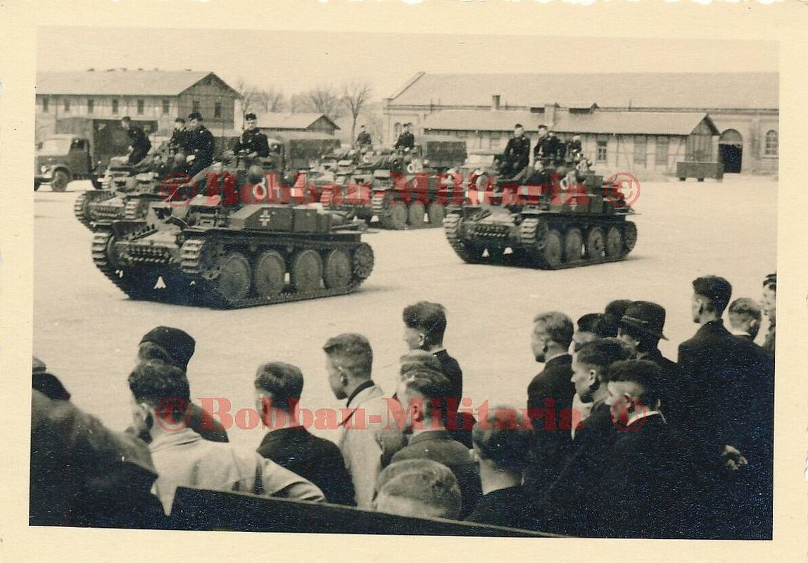 K68 Foto Wehrmacht Panzerkampfwagen 38 (t) SKODA Panzer weiße Turmnummer 814